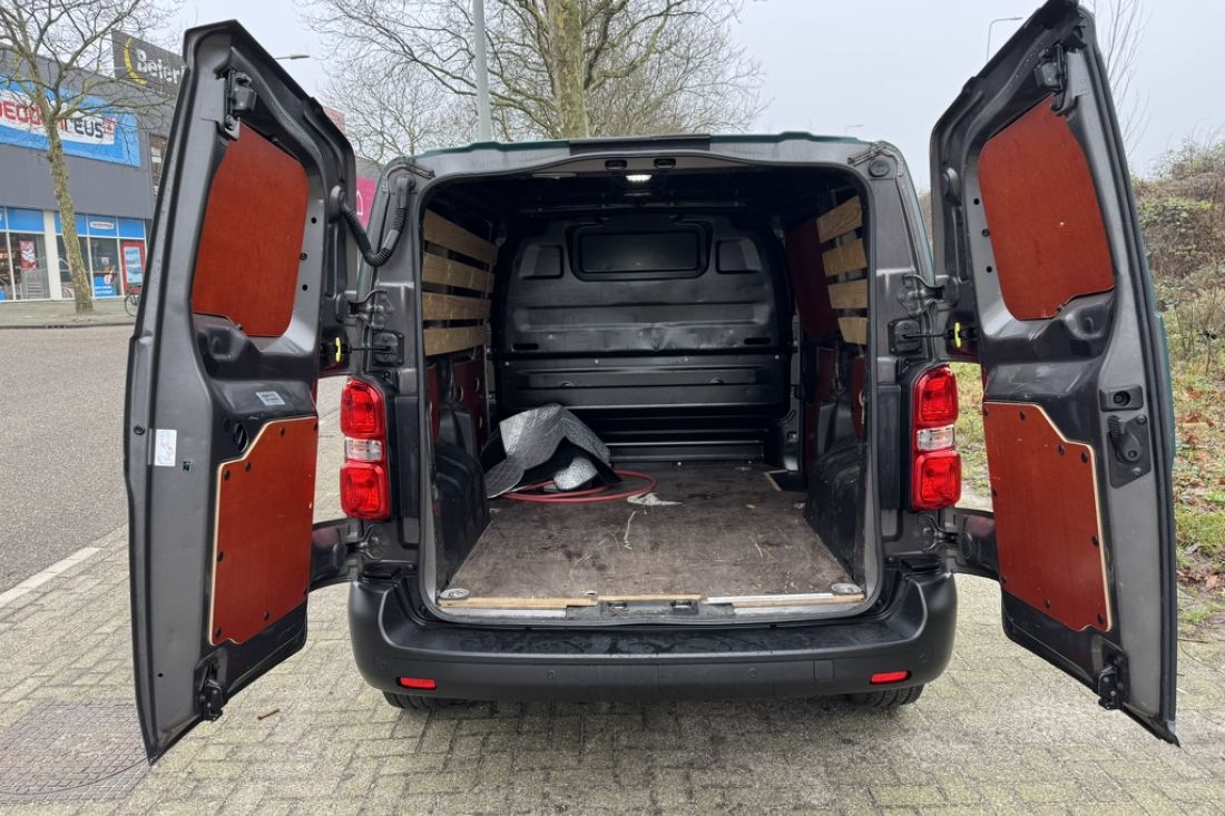 toyota-proace-electric-navigator-activlease