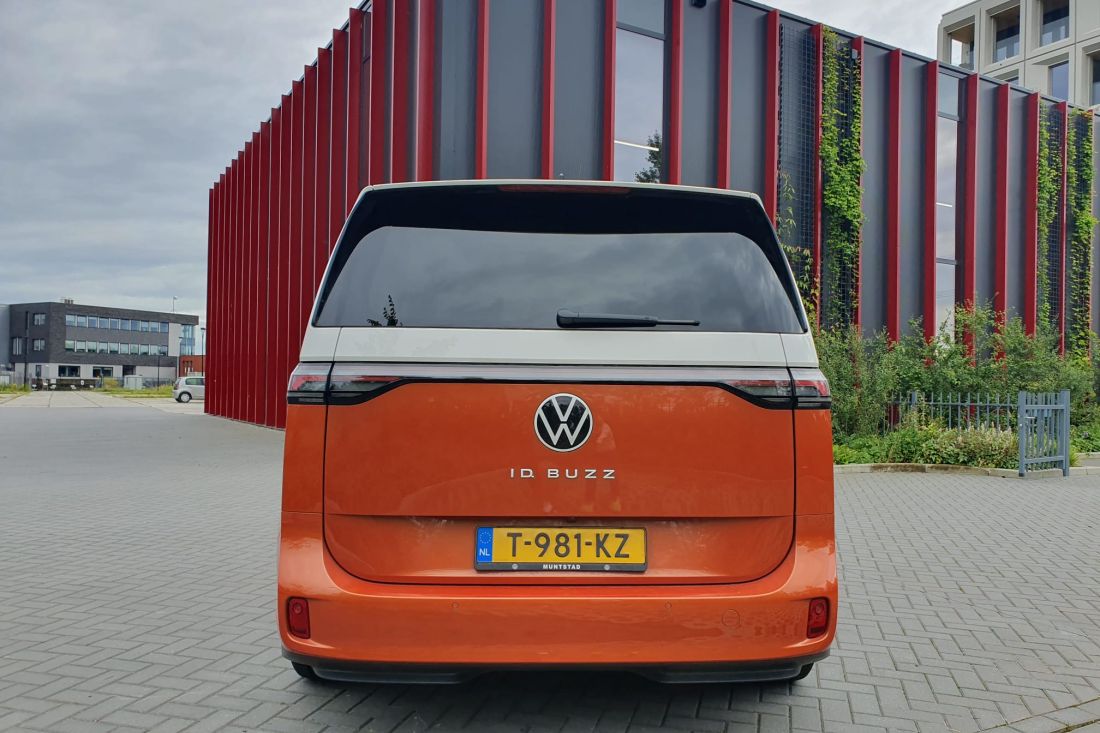 volkswagen-id-buzz-1st-max-activlease