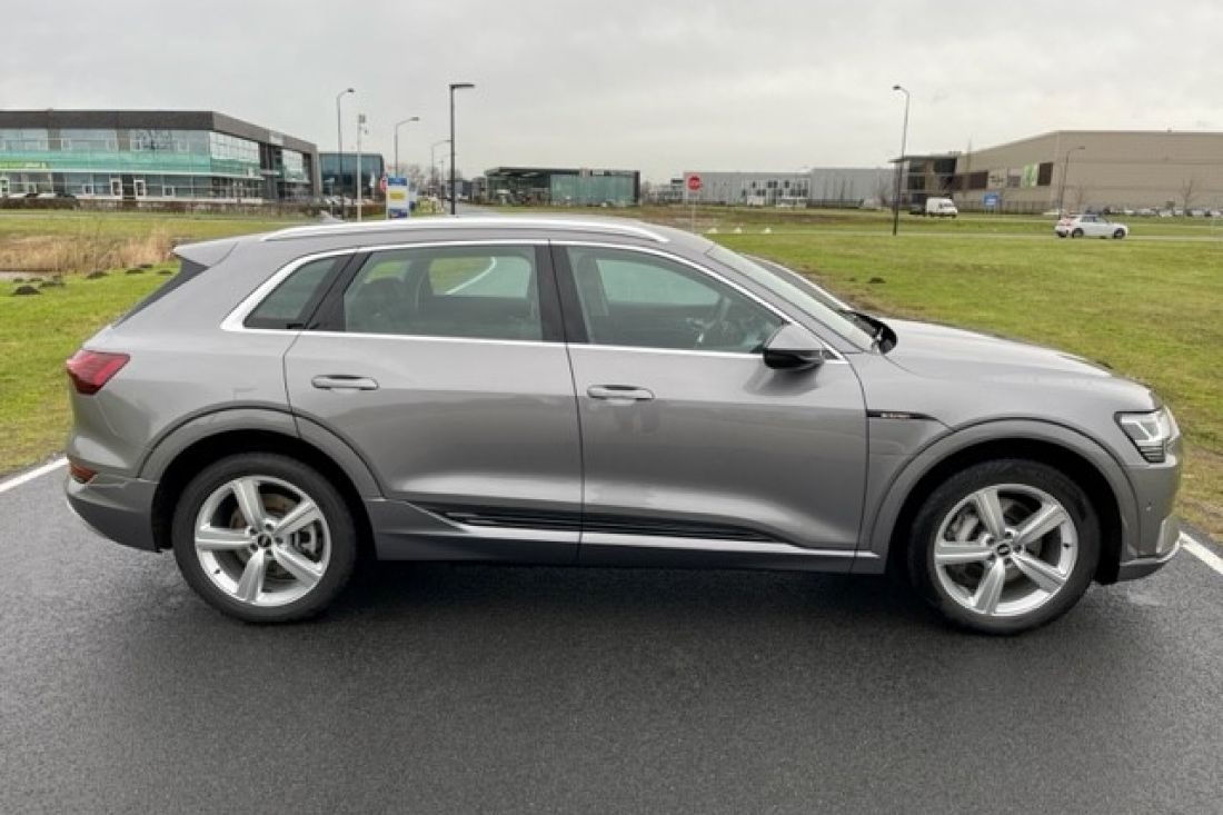 audi-e-tron-50-business-edition-activlease11