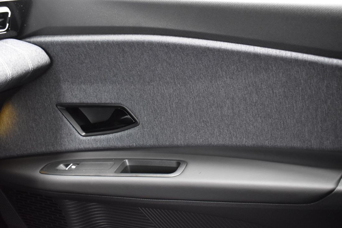 renault-5-comfort-range-techno-wit-shortlease-activlease renault-5-comfort-range-techno-wit-shortlease-activlease