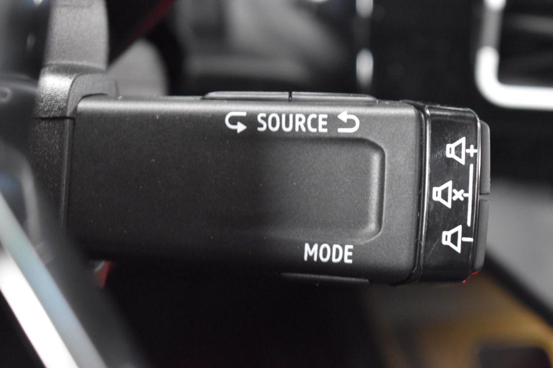 renault-5-comfort-range-techno-wit-shortlease-activlease renault-5-comfort-range-techno-wit-shortlease-activlease