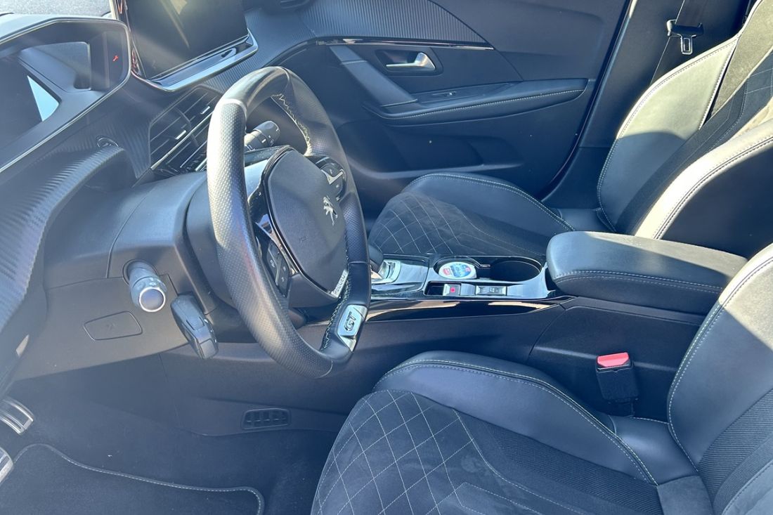 peugeot-208-ev-gt-pack-activlease