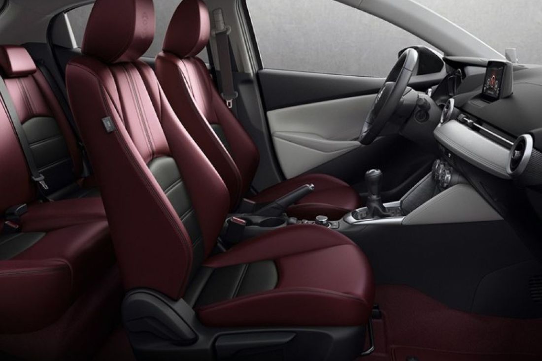 mazda-2-5-deurs-activlease-shortlease-4 mazda-2-5-deurs-activlease-shortlease-4