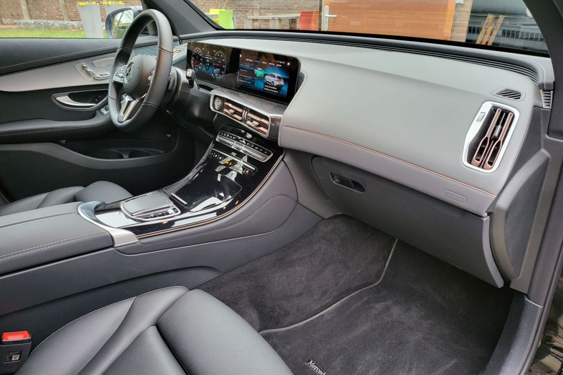 mercedes-benz-eqe-luxury-line-activlease7