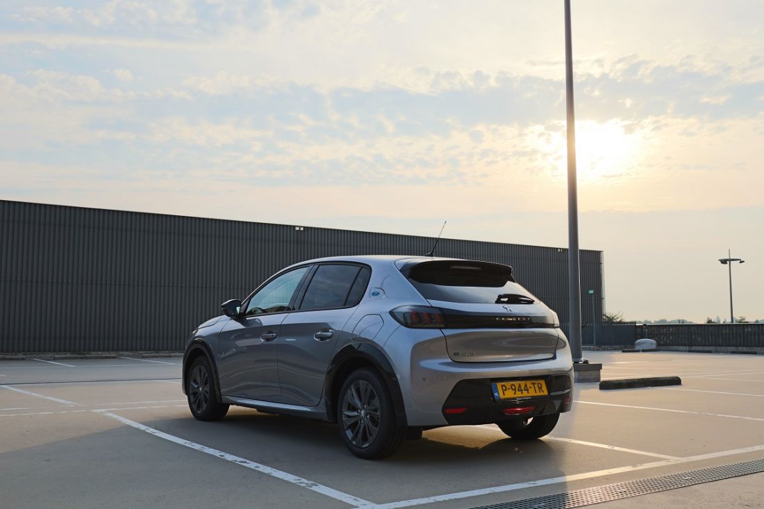 peugeot-e208-allure-pack-activlease10 peugeot-e208-allure-pack-activlease10