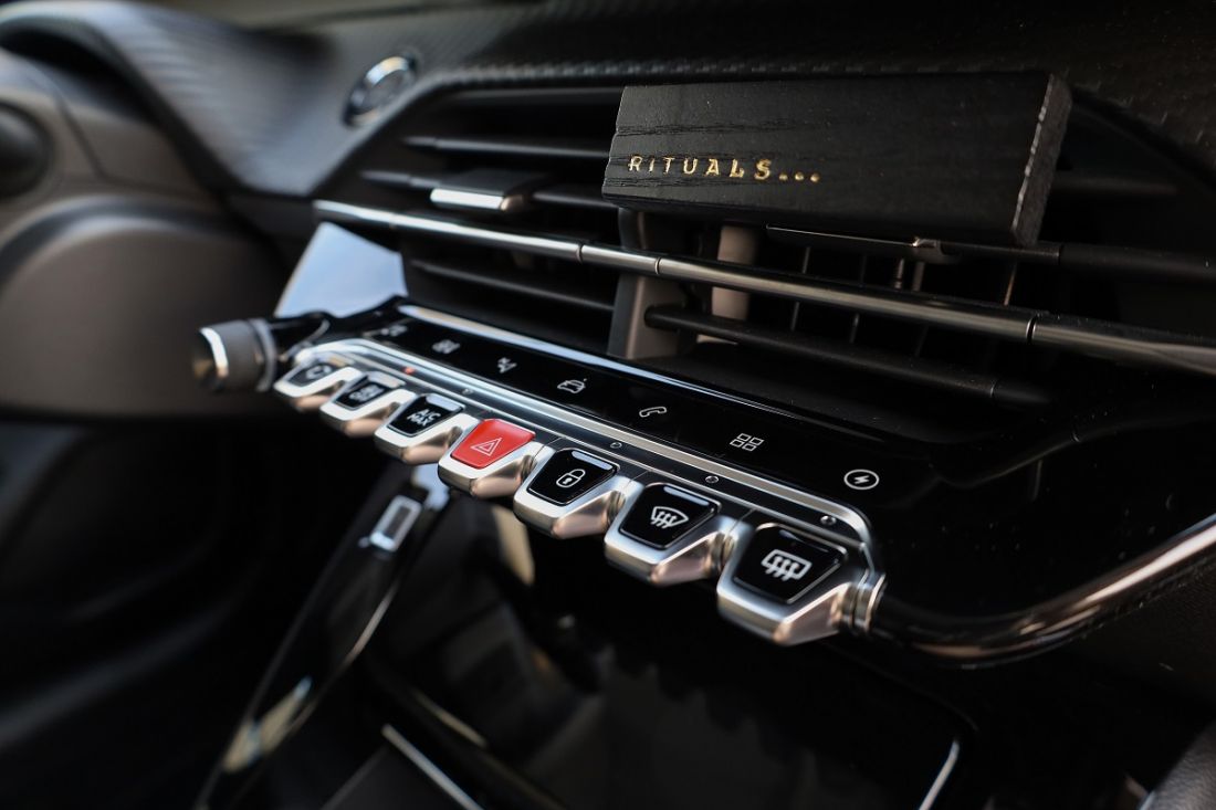 peugeot-e208-allure-pack-activlease15 peugeot-e208-allure-pack-activlease15