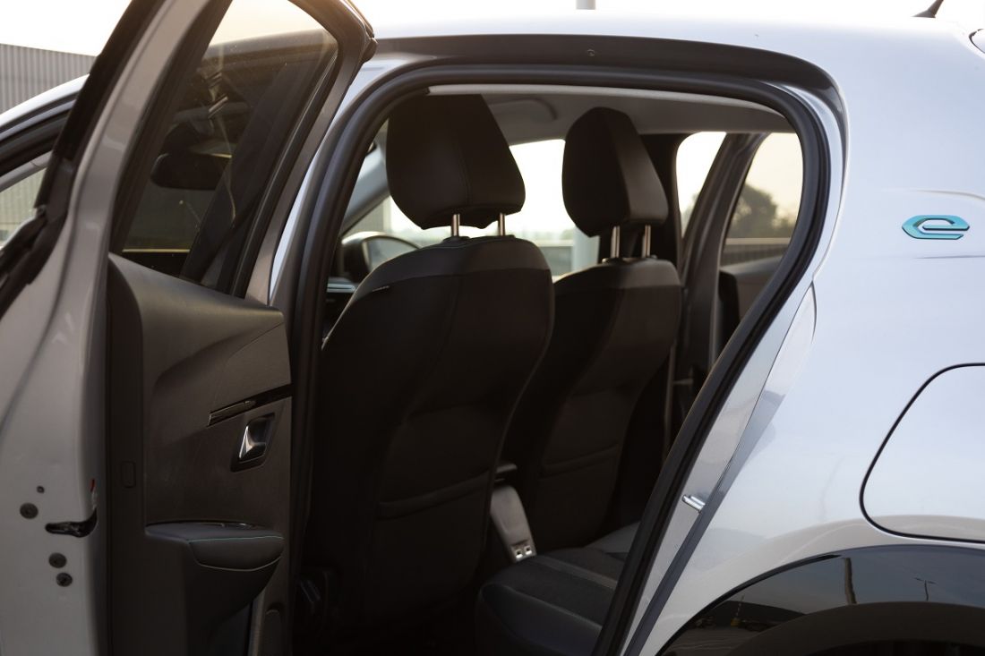 peugeot-e208-allure-pack-activlease17 peugeot-e208-allure-pack-activlease17