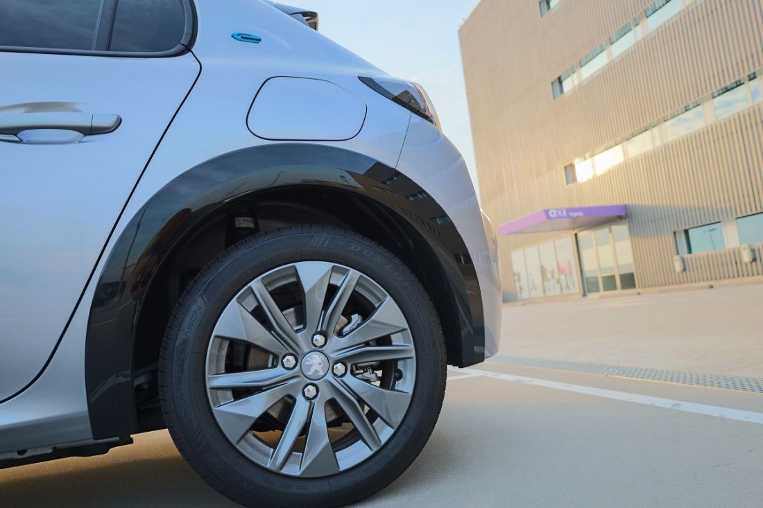 peugeot-e208-allure-pack-activlease2 peugeot-e208-allure-pack-activlease2