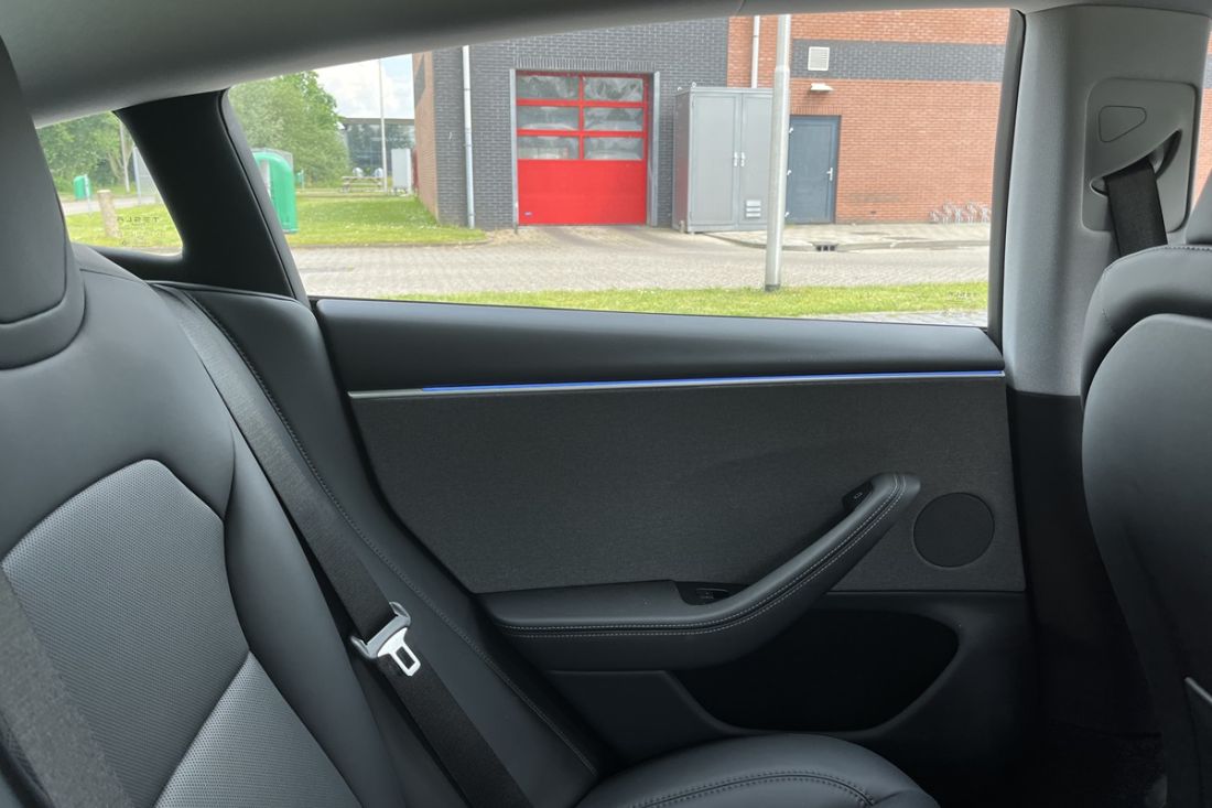 tesla-model-3-rwd-stealth-grey-activlease15