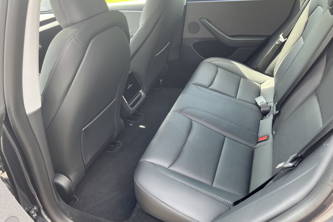 tesla-model-3-rwd-stealth-grey-activlease17