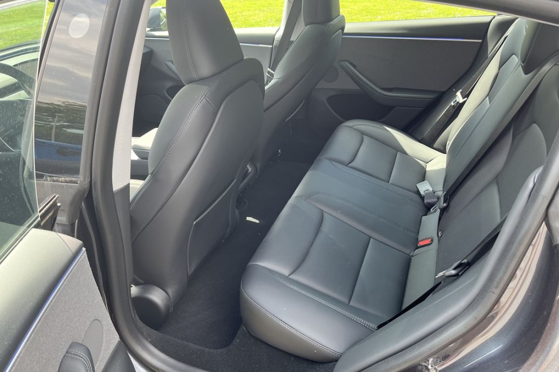 tesla-model-3-rwd-stealth-grey-activlease18
