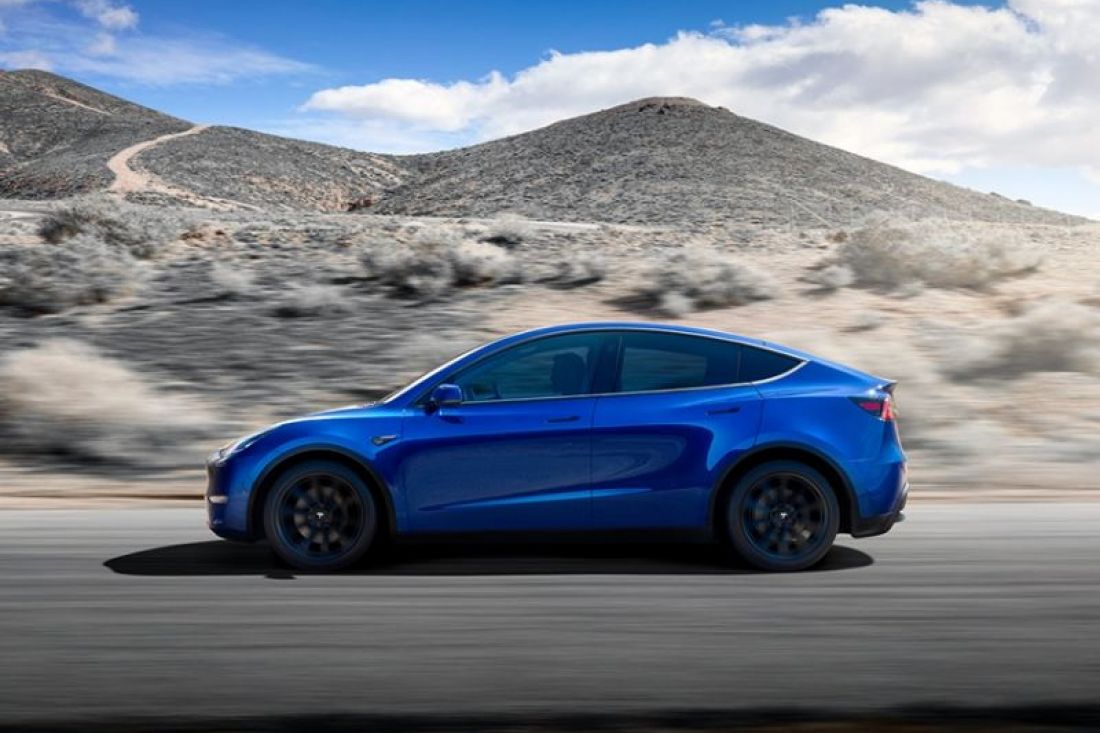 tesla-model-y-5-deurs-activlease-operational-lease-1659613