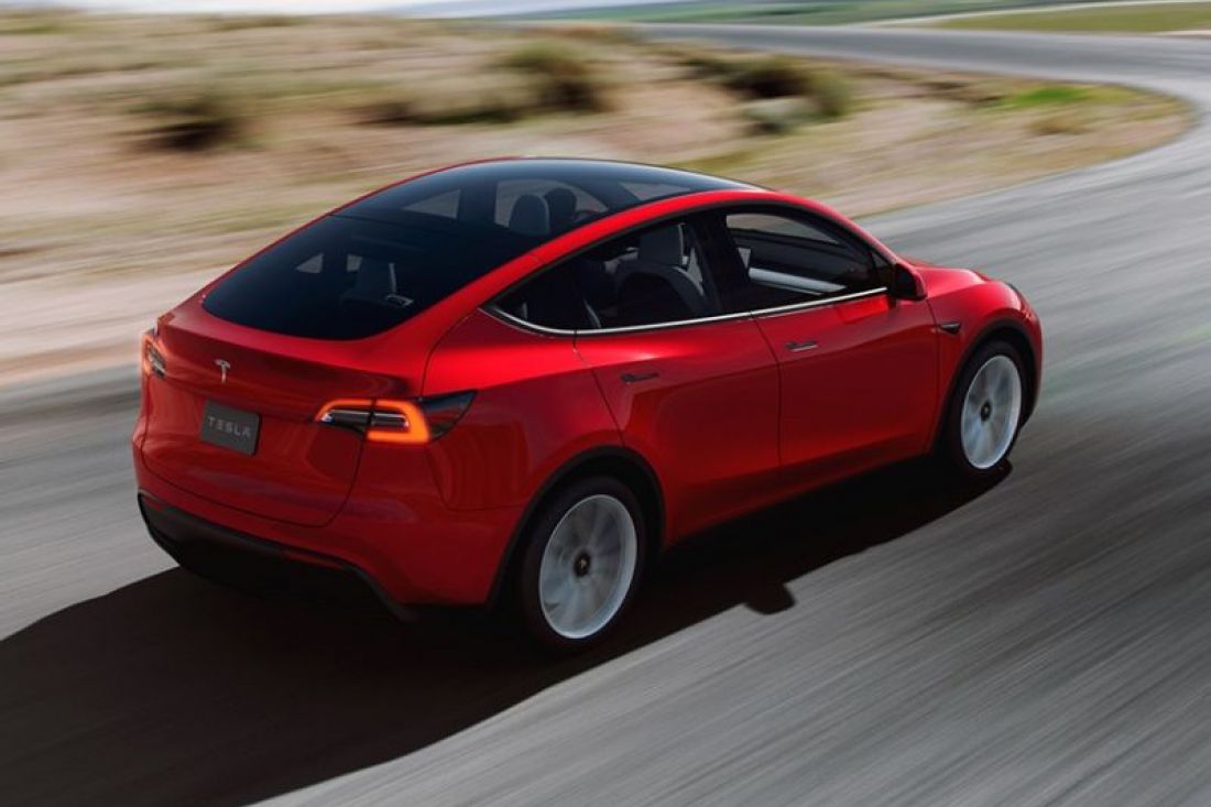 tesla-model-y-5-deurs-activlease-operational-lease-1659618