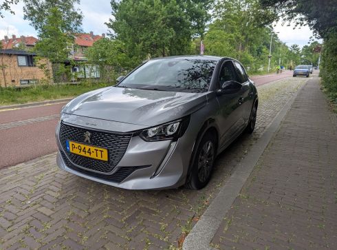 Peugeot e-208 Allure Pack