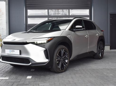 Toyota bZ4X Premium Silver Toyota bZ4X Premium Silver