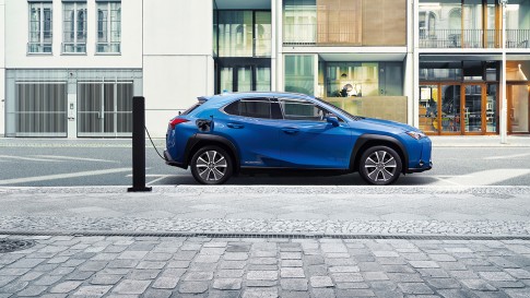 Lexus' eerste EV is een premium crossover van 50.000 euro Lexus' eerste EV is een premium crossover van 50.000 euro