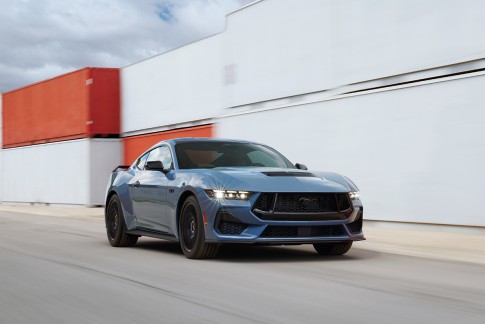 Nieuwe Ford Mustang mét V8-motor komt naar Nederland Nieuwe Ford Mustang mét V8-motor komt naar Nederland