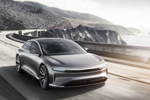 Chinese beauty bedreigt Tesla, BMW en Mercedes