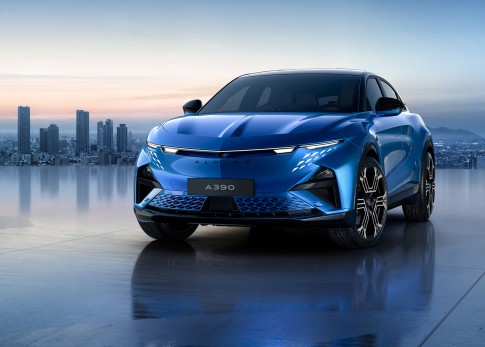 Alpine A390 onthuld: de eerste elektrische gezinsauto van Alpine Alpine A390 onthuld: de eerste elektrische gezinsauto van Alpine