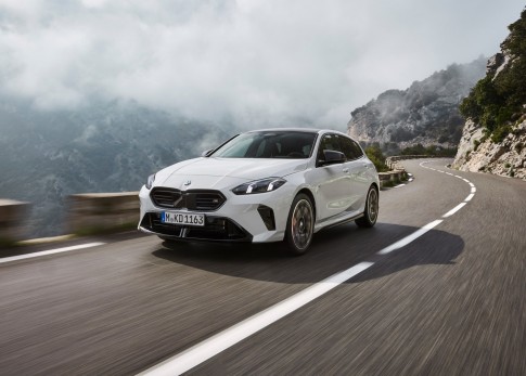 De BMW 1 Serie is volledig vernieuwd en meteen te bestellen! De BMW 1 Serie is volledig vernieuwd en meteen te bestellen!