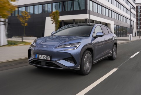 De BYD Sealion 7 duikt in het vaarwater van de Tesla Model Y De BYD Sealion 7 duikt in het vaarwater van de Tesla Model Y