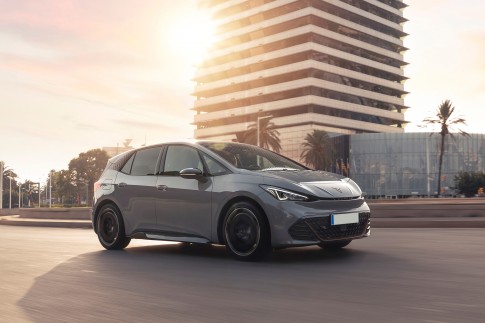 De Cupra Born komt nu 546 kilometer ver dankzij groter accupakket De Cupra Born komt nu 546 kilometer ver dankzij groter accupakket
