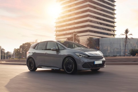 De Cupra Born komt nu 546 kilometer ver dankzij groter accupakket