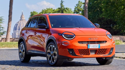 Dit is de Fiat 600e: Compacte elektrische cross-over met een scherpe prijs! Dit is de Fiat 600e: Compacte elektrische cross-over met een scherpe prijs!