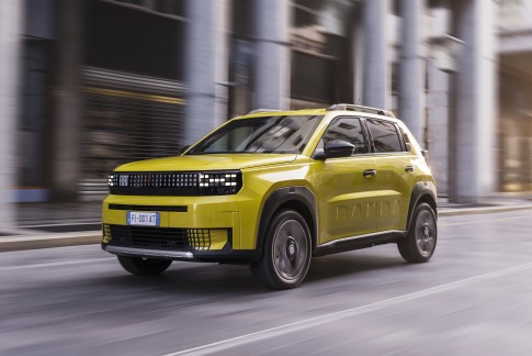 Elektrische Fiat Panda officieel gepresenteerd met richtprijs onder de 25.000 euro Elektrische Fiat Panda officieel gepresenteerd met richtprijs onder de 25.000 euro