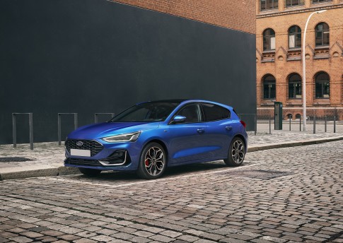 De Ford Focus krijgt een aangescherpt design en nieuw infotainment De Ford Focus krijgt een aangescherpt design en nieuw infotainment