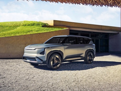 Kia presenteert de EV5 Concept, wordt dit de elektrische Kia Sportage? Kia presenteert de EV5 Concept, wordt dit de elektrische Kia Sportage?