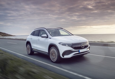 De Mercedes-Benz EQA is onthuld en krijgt een instapprijs van €49.995