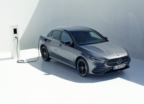 De Mercedes-Benz A-klasse blijft! Nog tot in 2026 te leasen De Mercedes-Benz A-klasse blijft! Nog tot in 2026 te leasen