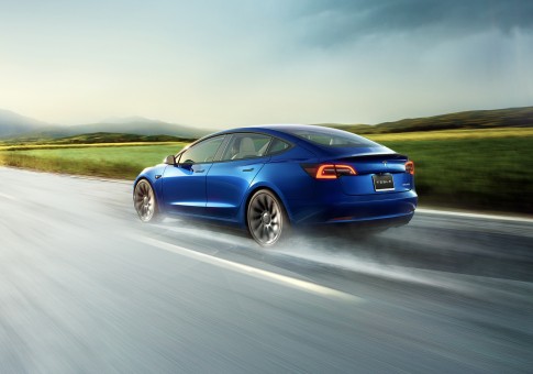 Tesla Model 3 is met afstand de meest geproduceerde EV ooit