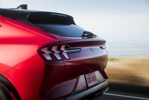 De Ford Mustang Mach-E pakt het record van energiezuinigste EV De Ford Mustang Mach-E pakt het record van energiezuinigste EV