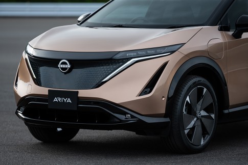 Nissan presenteert de Ariya: een volledig nieuwe elektrische crossover SUV Nissan presenteert de Ariya: een volledig nieuwe elektrische crossover SUV