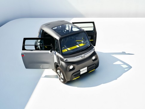 Voor de elektrische Opel Rocks-E heeft u geen autorijbewijs nodig Voor de elektrische Opel Rocks-E heeft u geen autorijbewijs nodig