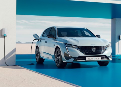 Dit zijn de prijzen van de elektrische Peugeot e-308 Dit zijn de prijzen van de elektrische Peugeot e-308