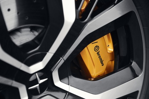 Dit zit er allemaal op het Polestar 2 Performance pack Dit zit er allemaal op het Polestar 2 Performance pack