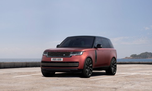 Nieuwe Range Rover PHEV: tot wel 113 km volledig elektrisch rijden! Nieuwe Range Rover PHEV: tot wel 113 km volledig elektrisch rijden!