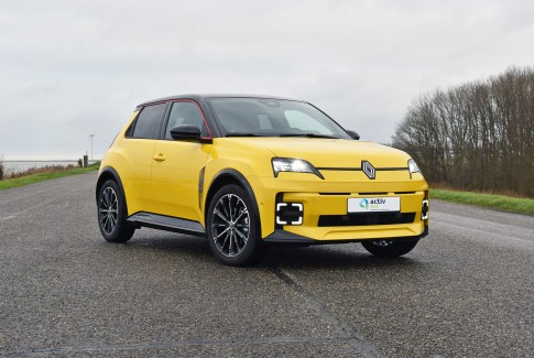 De Renault 5 E-Tech is Auto van het Jaar 2025!