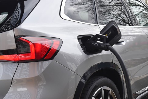 'Accupakket elektrische auto gaat langer mee dan brandstofauto' 'Accupakket elektrische auto gaat langer mee dan brandstofauto'