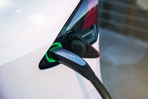 Het aantal elektrische laadpunten in Nederland is de 50.000 gepasseerd Het aantal elektrische laadpunten in Nederland is de 50.000 gepasseerd