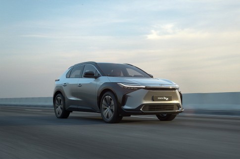 De elektrische Toyota bZ4X wordt een échte terreinauto De elektrische Toyota bZ4X wordt een échte terreinauto