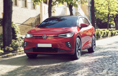 De Volkswagen ID.4 GTX is de eerste elektrische GTI uitvoering De Volkswagen ID.4 GTX is de eerste elektrische GTI uitvoering