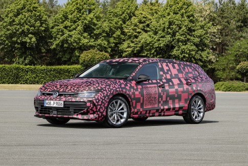 De nieuwe Volkswagen Passat Variant staat klaar voor de onthulling