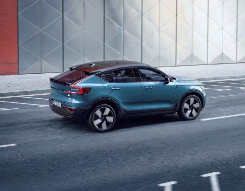 Dit kost de Volvo C40 Recharge: zonder de X maar mét coupédak Dit kost de Volvo C40 Recharge: zonder de X maar mét coupédak