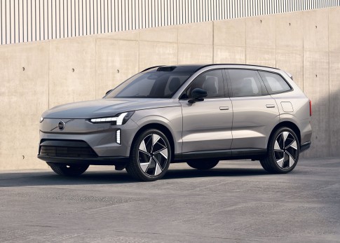Praat met uw Volvo: Google Gemini AI maakt spraakbesturing slimmer dan ooit Praat met uw Volvo: Google Gemini AI maakt spraakbesturing slimmer dan ooit
