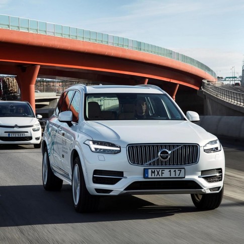 Volvo laat zelfrijdende auto testen door consument