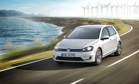 Leaseauto rijden en treinreizen in 2016 Leaseauto rijden en treinreizen in 2016